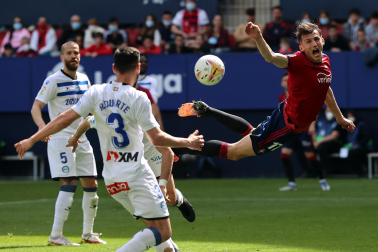 Fotos del partido Osasuna 1-0 Alavés en directo./