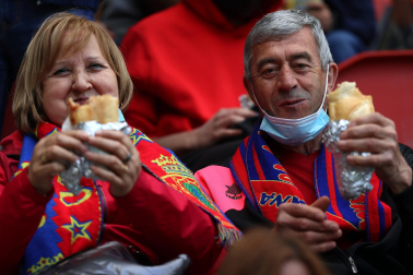Fotos del partido Osasuna 1-0 Alavés en directo./