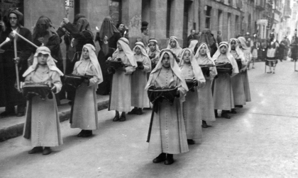 Procesión de Viernes Santo en Pamplona, 1952