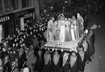 Procesión de Viernes Santo en Pamplona, 1965