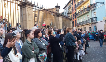 Imágenes de la procesión del Santo Entierro de Pamplona en la Semana Santa 2022