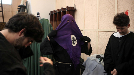Procesión del Santo Entierro de la Semana Santa 2022 en Pamplona.