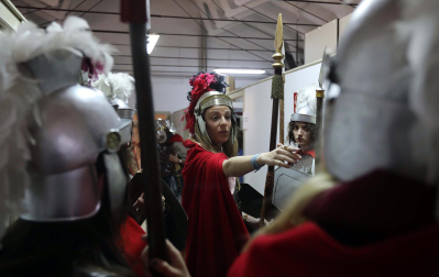 Procesión del Santo Entierro de la Semana Santa 2022 en Pamplona.