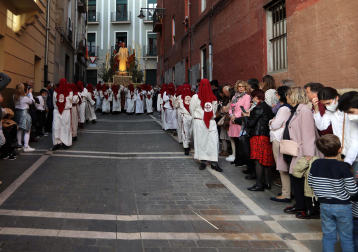 Procesión del Santo Entierro de la Semana Santa 2022 en Pamplona.