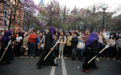 Procesión del Santo Entierro de la Semana Santa 2022 en Pamplona.