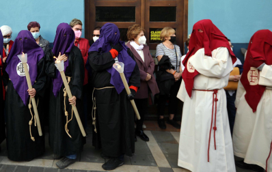 Procesión del Santo Entierro de la Semana Santa 2022 en Pamplona.