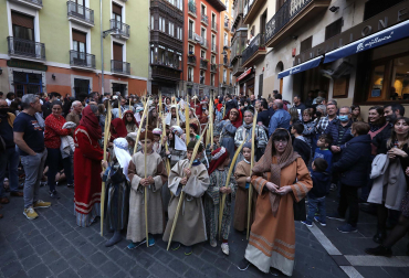 Procesión del Santo Entierro de la Semana Santa 2022 en Pamplona.