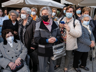 Imágenes de la procesión del Santo Entierro en Estella./