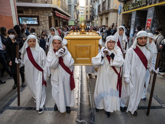 Imágenes de la procesión del Santo Entierro en Estella./