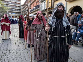 Imágenes de la procesión del Santo Entierro en Estella./