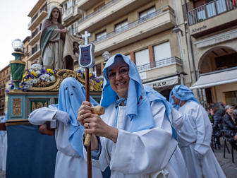 Imágenes de la procesión del Santo Entierro en Estella./
