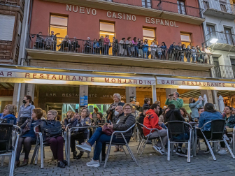Imágenes de la procesión del Santo Entierro en Estella./