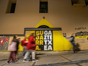 Imágenes de la procesión del Santo Entierro en Estella./