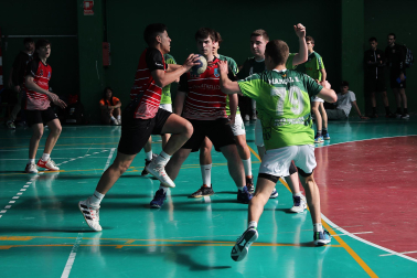 Fotos del VIII Torneo de Semana Santa de Anaitasuna./