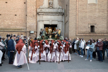 Imágenes de la procesión del Santo Entierro en Corella./