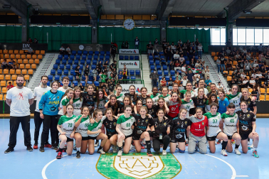 Galería de fotos de las finales del VIII Torneo de Semana Santa de Anaitasuna.