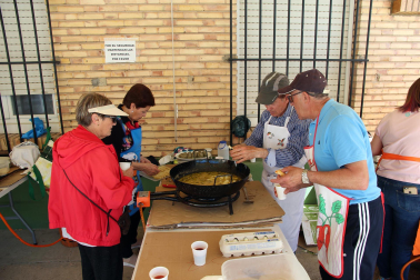 Fotos del concurso de guisos de la Asociación de Jubilados La Ribera de Tudela.