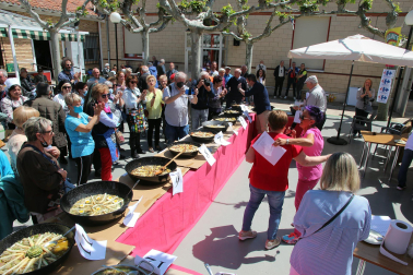 Fotos del concurso de guisos de la Asociación de Jubilados La Ribera de Tudela.