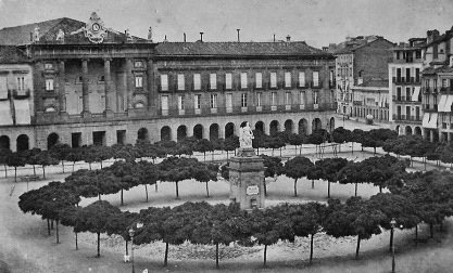 Fachada del Teatro Gayarre hacia 1920