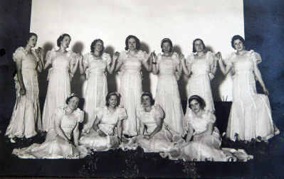 Inauguración del Teatro Gayarre en 1932
