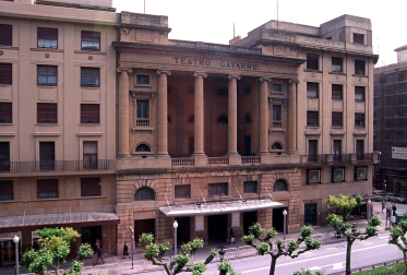 Fachada del Teatro Gayarre en 1998