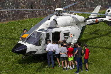 Exhibición de medios de rescate de la Guardia Civil