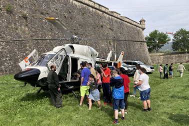 Exhibición de medios de rescate de la Guardia Civil