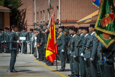 Fotos del acto por el 178º aniversario de la creación de la Guardia Civil celebrado en Pamplona.