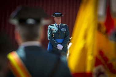 Fotos del acto por el 178º aniversario de la creación de la Guardia Civil celebrado en Pamplona.