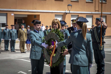 Fotos del acto por el 178º aniversario de la creación de la Guardia Civil celebrado en Pamplona.