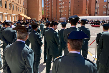 Fotos del acto por el 178º aniversario de la creación de la Guardia Civil celebrado en Pamplona.