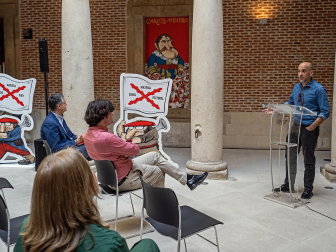 Exposición 'Carliscaturas: el humor como trinchera', de César Oroz, en el Museo del Carlismo de Estella.