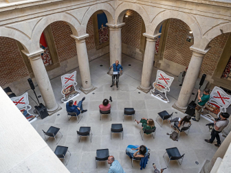 Exposición 'Carliscaturas: el humor como trinchera', de César Oroz, en el Museo del Carlismo de Estella.