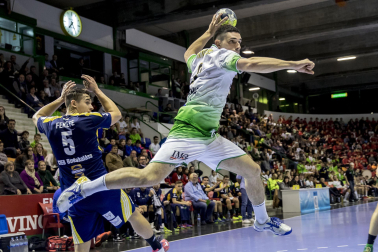 Repaso a la carrera de Xabier Etxeberria, jugador del Helvetia Anaitasuna