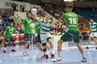 Fotos del Helvetia Anaitasuna-Logroño