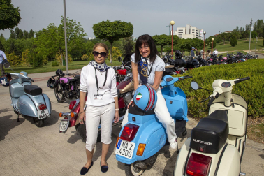 Participantes en la carrera de motos clásicas