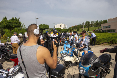 Participantes en la carrera de motos clásicas