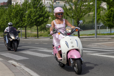 Participantes en la carrera de motos clásicas