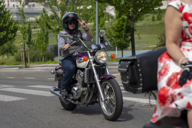 Participantes en la carrera de motos clásicas
