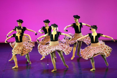 Muestra fin de curso de la Escuela de Danza de Navarra
