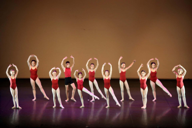Muestra fin de curso de la Escuela de Danza de Navarra