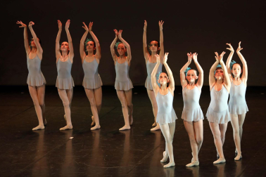 Muestra fin de curso de la Escuela de Danza de Navarra
