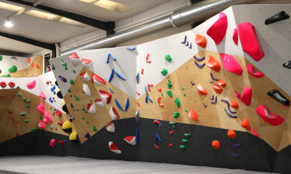 La nueva sala presenta un muro de competición, dos pisos y vías de todos los niveles