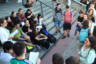 Fotos del comienzo de las pruebas de la Evaluación de Acceso a la Universidad (EvAU) en la UPNA.