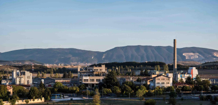 Imagen exterior de la planta de Hunstman en Navarra