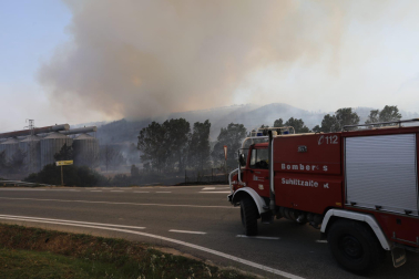 Fotos del incendio producido entre Obanos y Legarda.