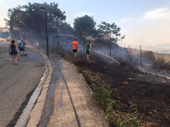 Fotos del incendio producido entre Obanos y Legarda.