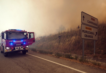 Fotos del incendio producido entre Obanos y Legarda.