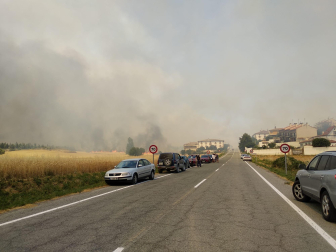 Fotos del incendio producido entre Obanos y Legarda en las cercanías de la localidad de Legarda.