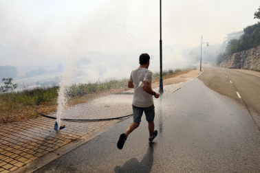 Fotos del incendio producido entre Obanos y Legarda.
